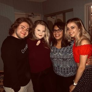 Meet your Posher, Brooke